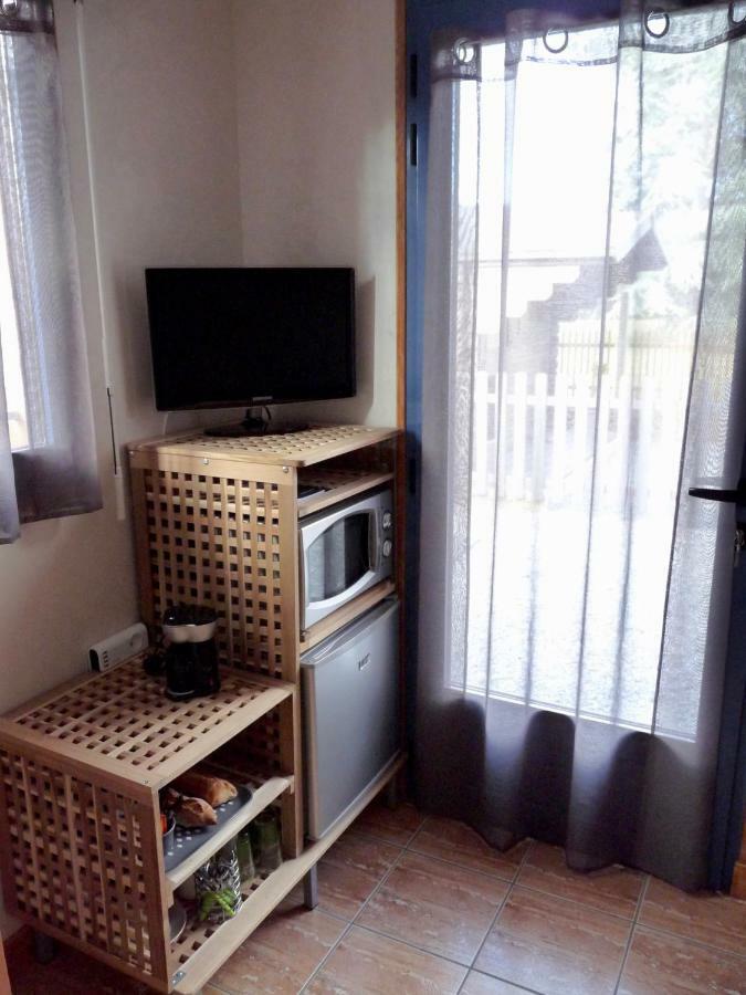 Suite A 800M De La Plage Сен-Люнер Экстерьер фото